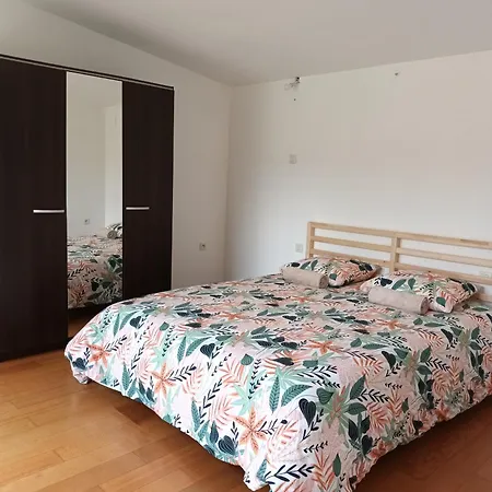 229 - De La Fosse A L Ane Villa