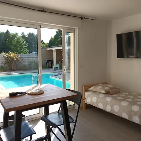 De La Fosse A L'ane - Et Maison Avec Piscine Et Jardin Clos * Le Fuilet
