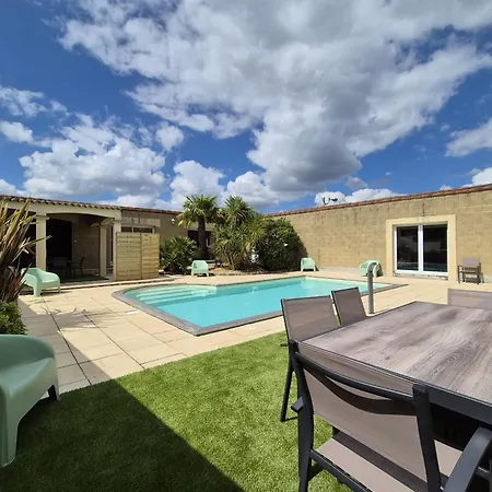 Villa De La Fosse A L'ane - Et Maison Avec Piscine Et Jardin Clos *
