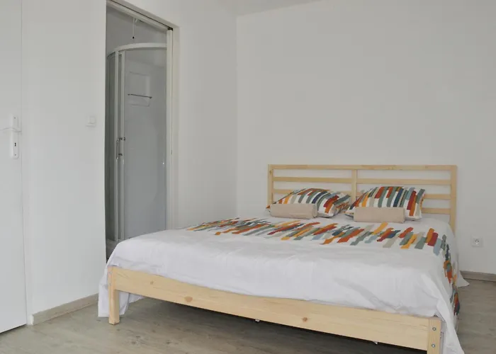 229 - De La Fosse A L Ane Villa *