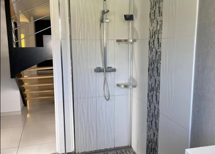 Villa 229 - De La Fosse A L Ane